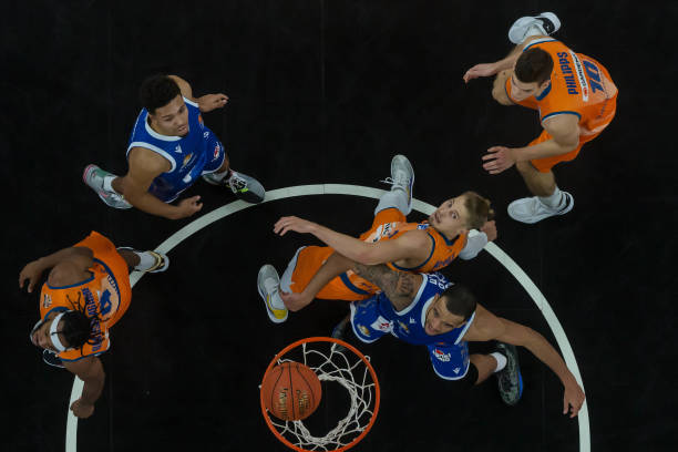 足总杯一步 足总杯一步