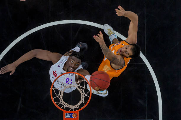 中寻找转机 中寻找转机