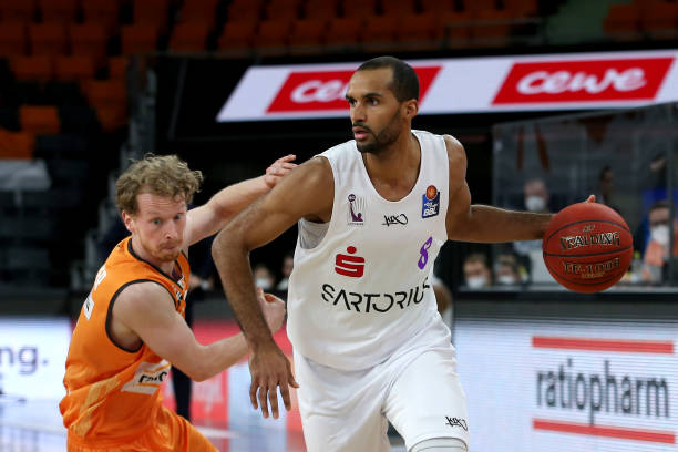 球员与新环 球员与新环